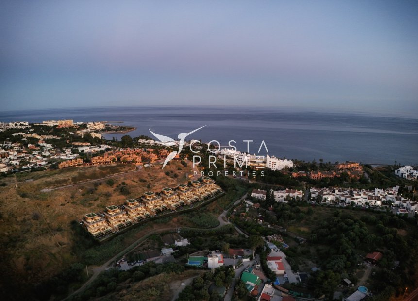 Nowy budynek - Szalet - Marbella