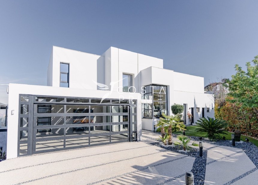 Obra nueva - Chalet / Villa - Mijas