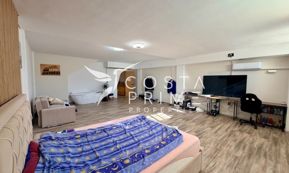 Resale - Townhouse / Semi - La Nucía