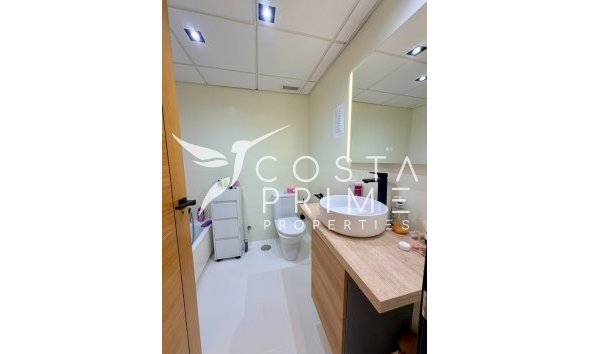 Resale - Townhouse / Semi - La Nucía