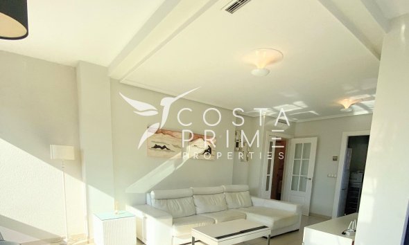 Resale - Apartment / Flat - Benidorm