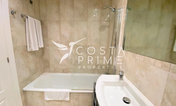 Resale - Apartment / Flat - Benidorm