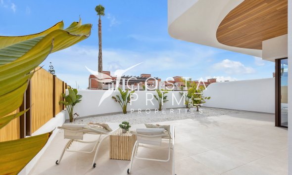 Nowy budynek - Szalet - Los Alcazares