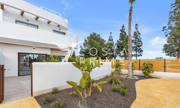 Nowy budynek - Szalet - Los Alcazares