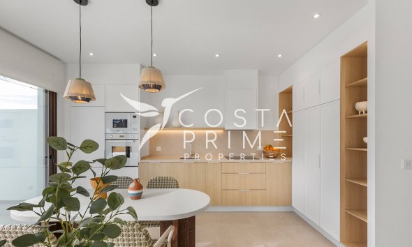 Nowy budynek - Szalet - Los Alcazares