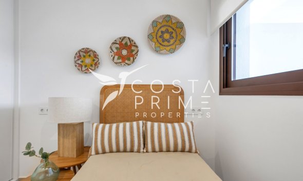 Nowy budynek - Szalet - Los Alcazares