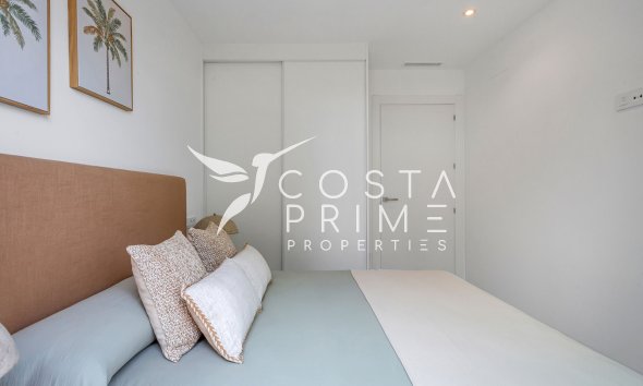 Nowy budynek - Szalet - Los Alcazares