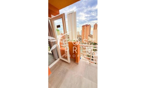 Resale - Apartment / Flat - Benidorm