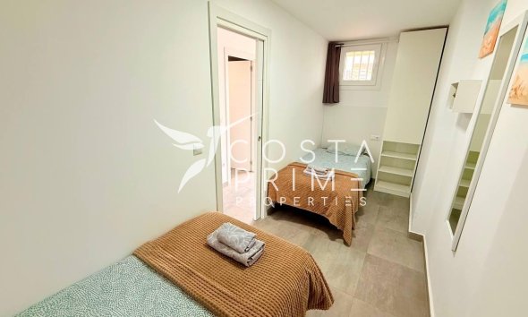 Resale - Apartment / Flat - Benidorm