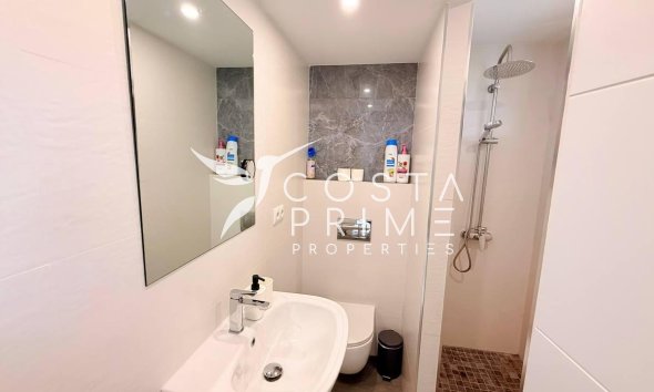 Resale - Apartment / Flat - Benidorm