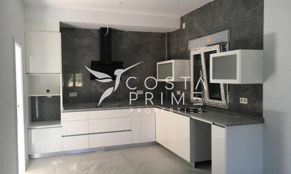 Nowy budynek - Szalet - Pinoso