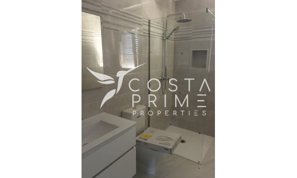 Nowy budynek - Szalet - Pinoso