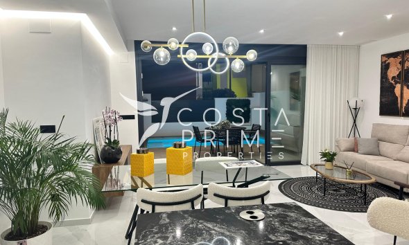 Nowy budynek - Szalet - San Pedro del Pinatar