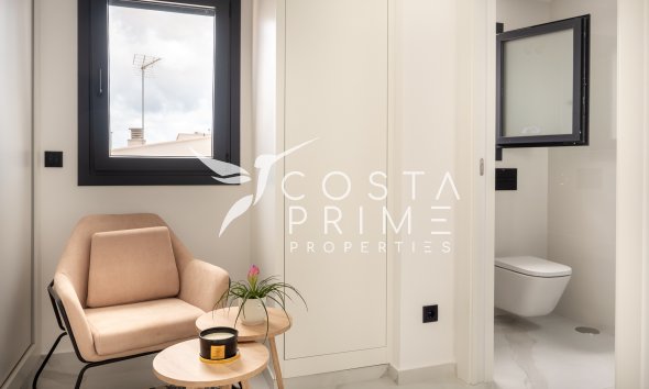 Nowy budynek - Szalet - San Pedro del Pinatar