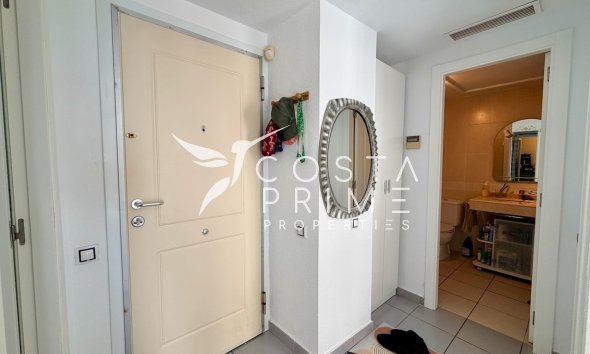 Resale - Apartment / Flat - Benidorm