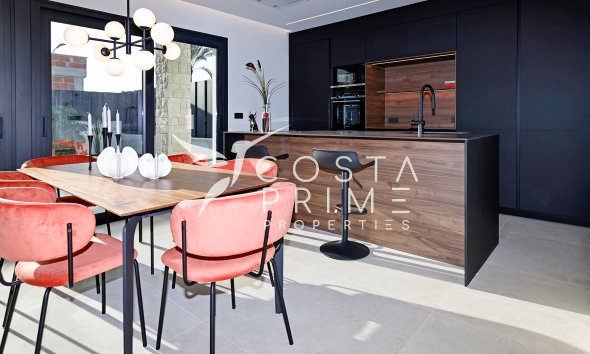 Nowy budynek - Szalet - Molina De Segura