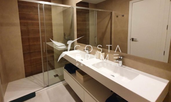 Resale - Apartment / Flat - Benidorm