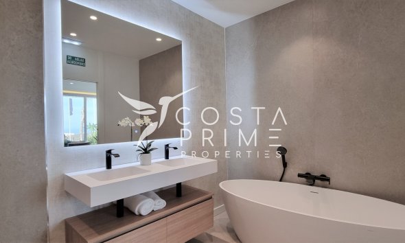 Nowy budynek - Szalet - La Cala de Mijas