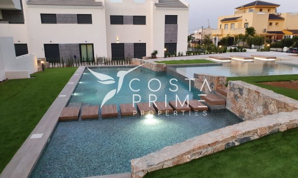 Új építésű - Városháza / Semi - Torrevieja