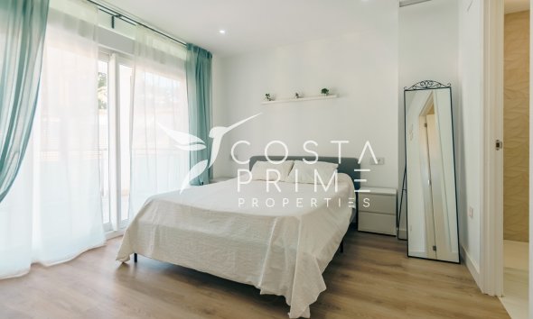 Újraértékesítés - Villa  - La Nucía