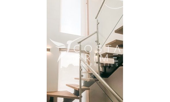 Újraértékesítés - Villa  - La Nucía