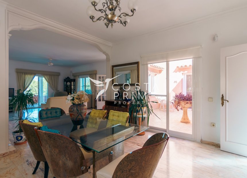 Resale - Villa  - Albir