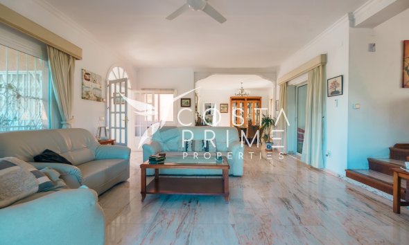 Resale - Villa  - Albir