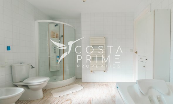 Resale - Villa  - Albir