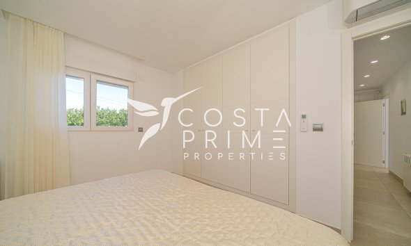 Újraértékesítés - Villa  - Albir