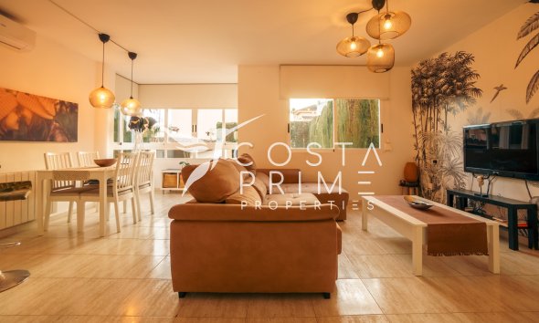 Resale - Villa  - La Nucía