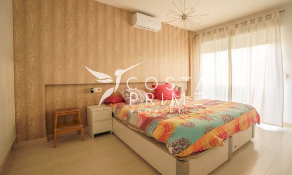 Resale - Villa  - La Nucía