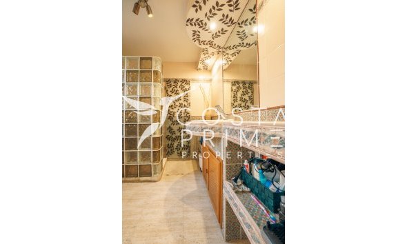 Resale - Villa  - La Nucía