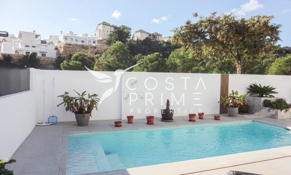 Resale - Villa  - Finestrat