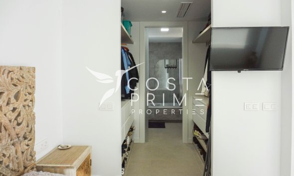 Resale - Villa  - Finestrat