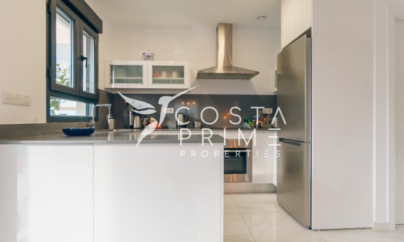 Újraértékesítés - Városháza / Semi - Polop