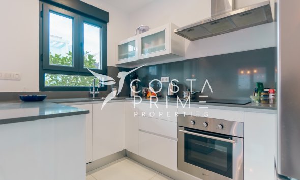 Újraértékesítés - Városháza / Semi - Polop