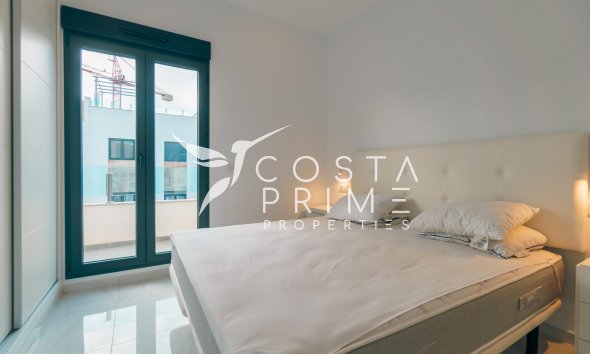 Újraértékesítés - Városháza / Semi - Polop