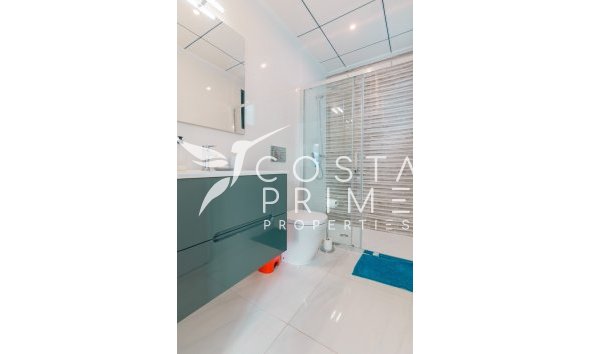 Újraértékesítés - Városháza / Semi - Polop