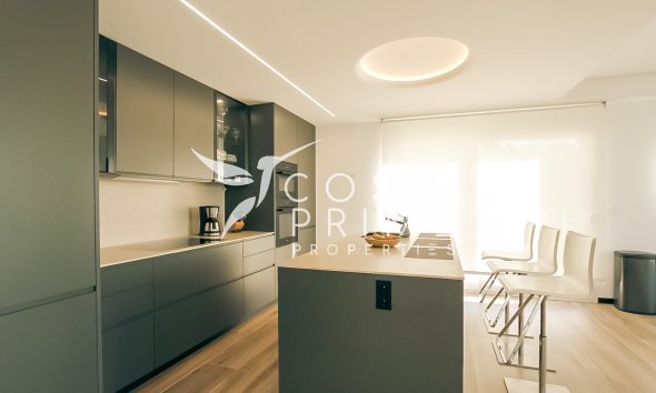 Újraértékesítés - Villa  - Altea