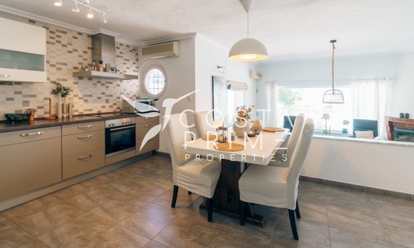 Resale - Villa  - Albir