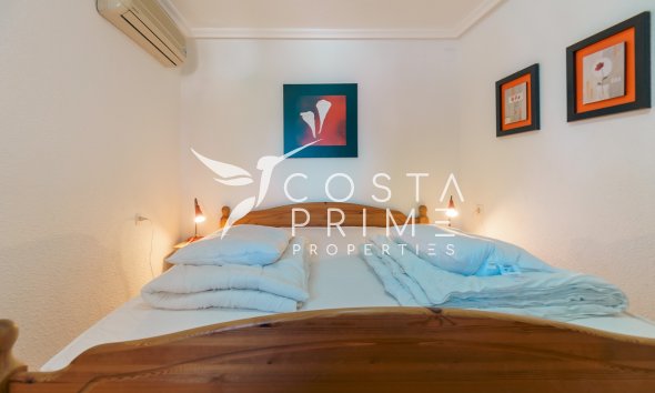 Resale - Villa  - Albir