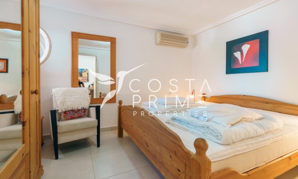 Resale - Villa  - Albir