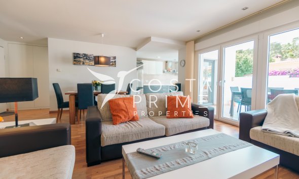 Resale - Villa  - Albir