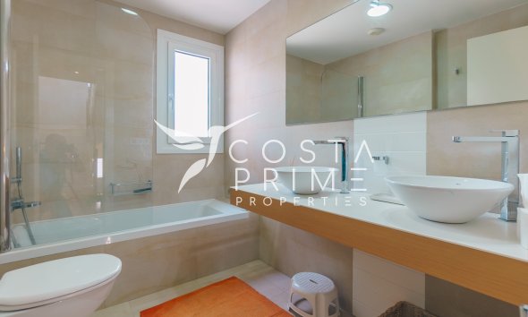 Resale - Villa  - Albir