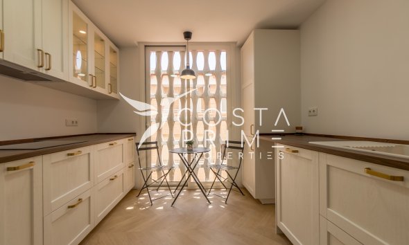 Újraértékesítés - Apartman / lakás - Alfas del Pí