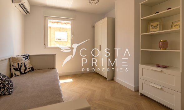 Újraértékesítés - Apartman / lakás - Alfas del Pí