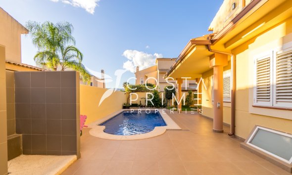 Újraértékesítés - Villa  - Benidorm