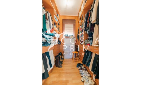 Újraértékesítés - Villa  - Benidorm