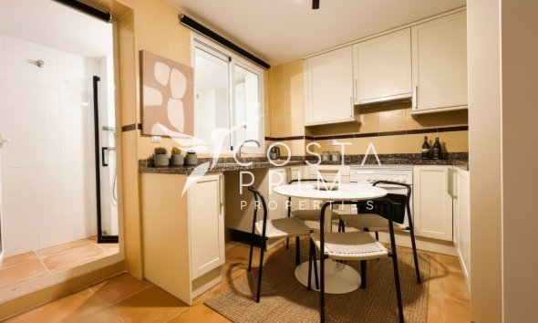 Újraértékesítés - Apartman / lakás - Altea