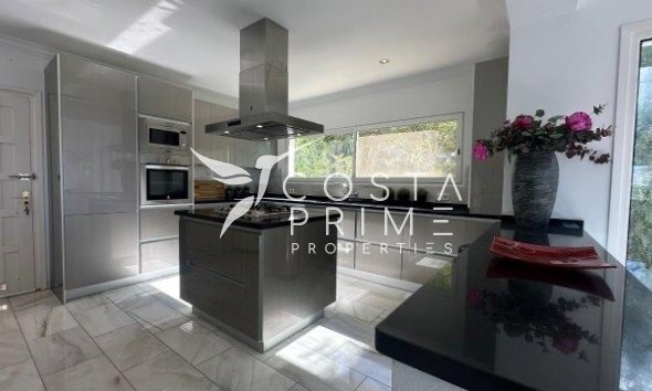 Újraértékesítés - Villa  - Albir